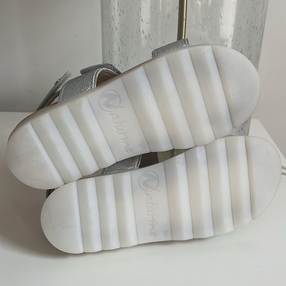 Naturino Jemes NEW SILVER GLITTER LEATHER SANDALS size 2.5-3 Little Girl - Picture 10 of 14
